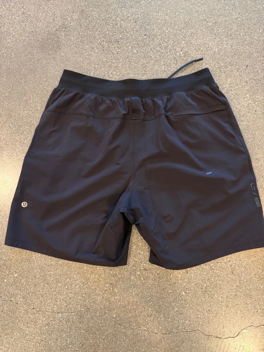 lululemon athletica Men’s LT/98 Black Athletic Shorts